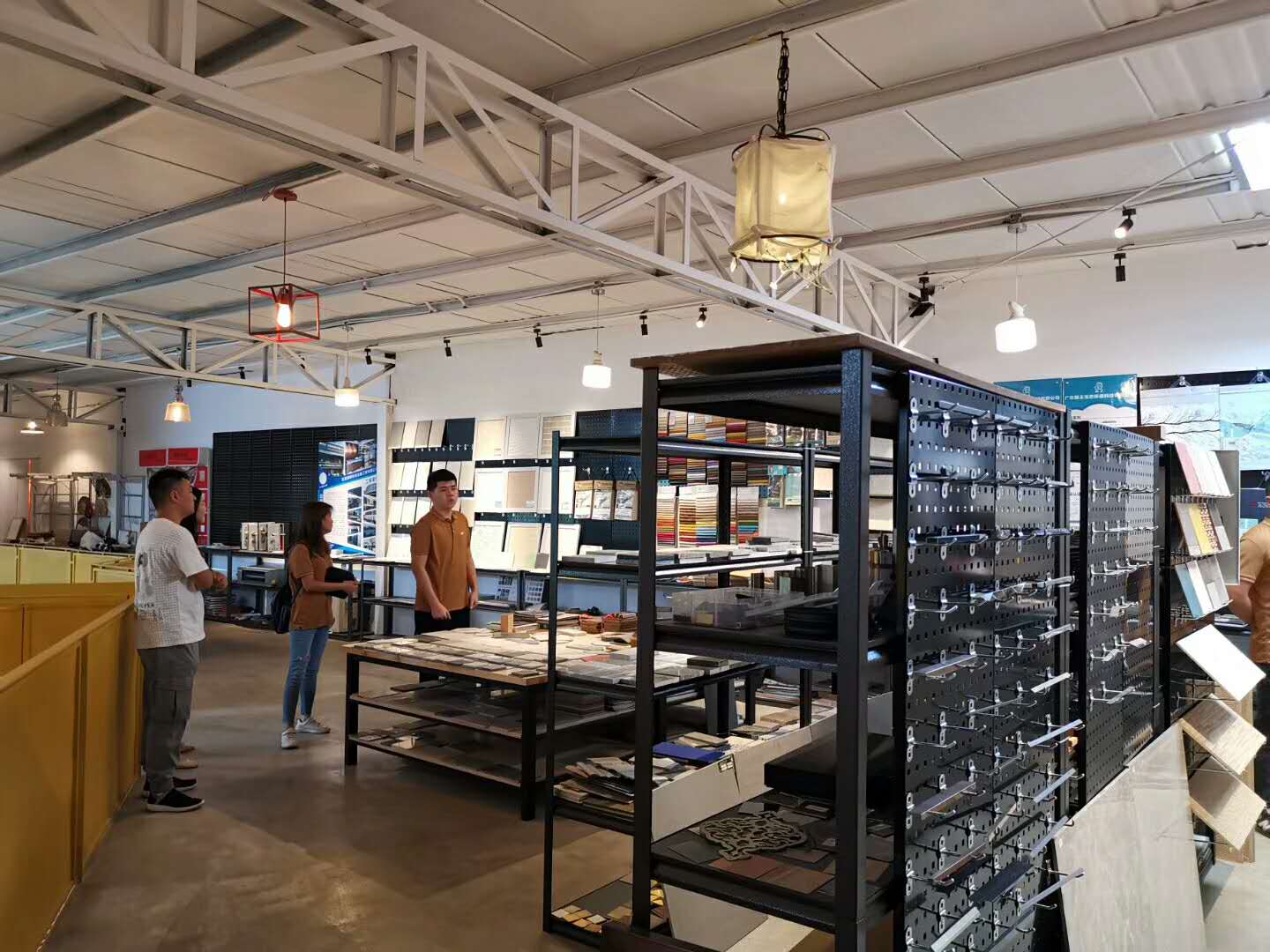 光柏士餐饮照明团队受邀到翰姆设计公司交流